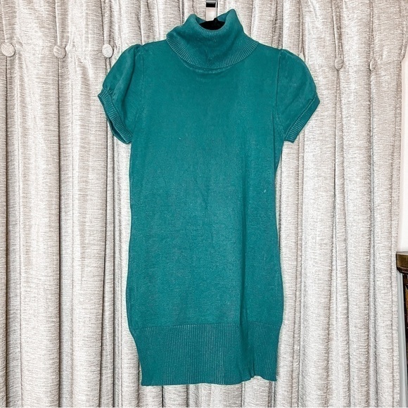 Pink Rose Green Short Sleeve Turtleneck Tunic Sweater Size Large - Picture 1 of 16